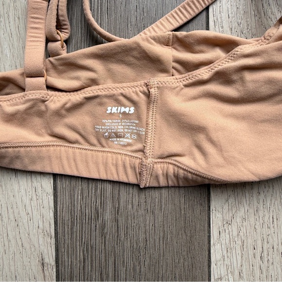 Skims Tan Bralette - Picture 2 of 5